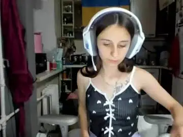 _nika_kik  live sex cam