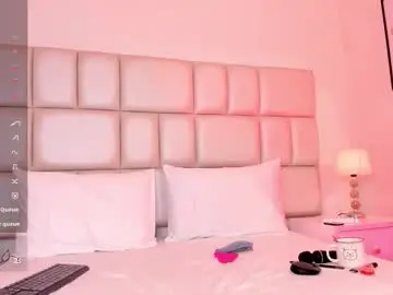 Cristallwilliams  live sex cam