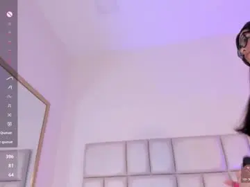 Cristallwilliams  live sex cam