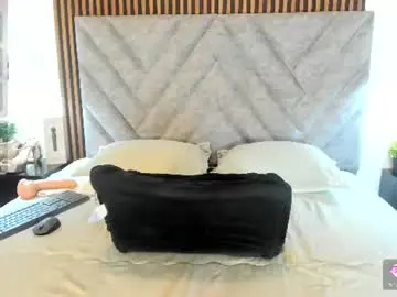 Dakotaa_fire  live sex cam