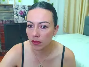 Hannha1  live sex cam