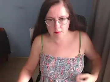 Mandarinka28  live sex cam