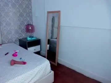 Sashaa_smith  live sex cam
