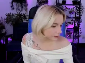 Aurorawrenfield  live sex cam