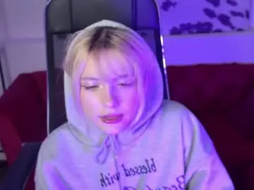 Aurorawrenfield  live sex cam