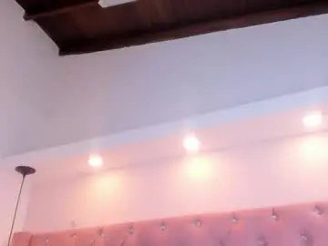 Crisstal_rose_  live sex cam