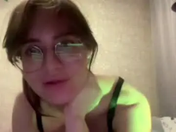 Hillaryvind  live sex cam