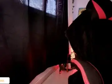 Kisstarxxx  live sex cam