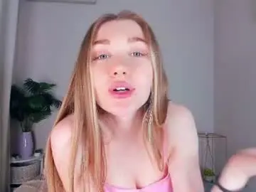 Laviniahoutz  live sex cam