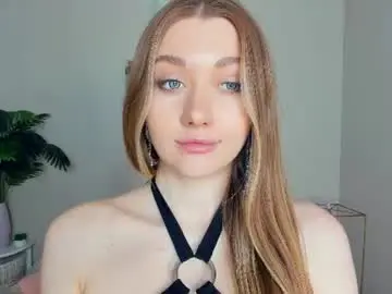 Laviniahoutz  live sex cam