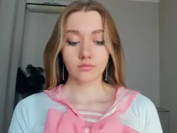Laviniahoutz  live sex cam