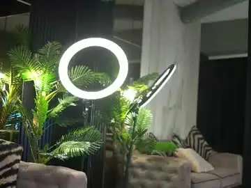 Lexira1n  live sex cam