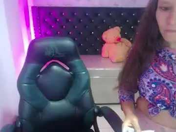 Maggie_m_  live sex cam