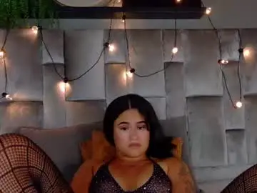 Matildataylor__  live sex cam