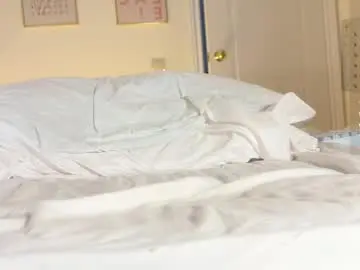 Tenderiris  live sex cam