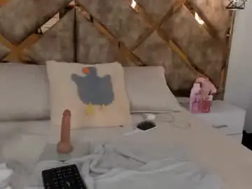 Tink_fox  live sex cam
