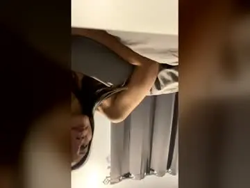 Bella483647  live sex cam