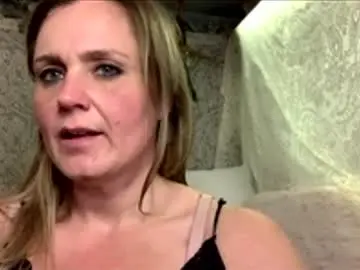 Blondieebabezz  live sex cam