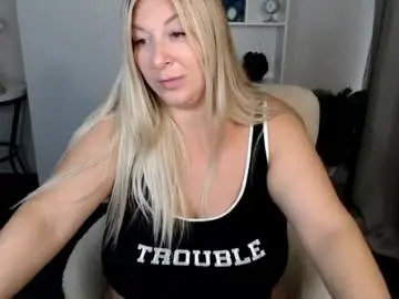 Cadence_lux  live sex cam