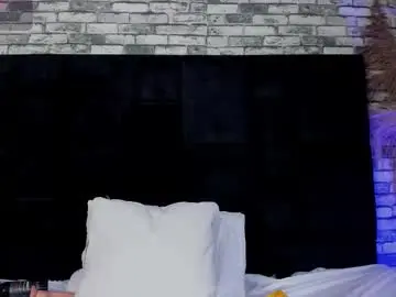 Luciana_66  live sex cam