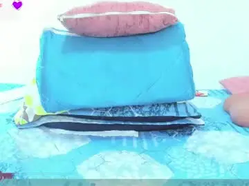 Lunaasweett  live sex cam