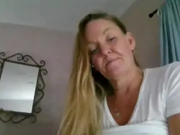 Shanewkcumms  live sex cam