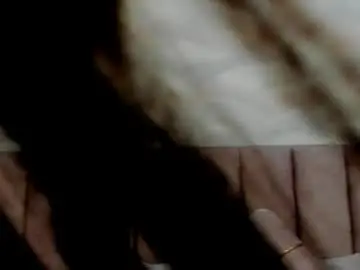 Im_caro  live sex cam