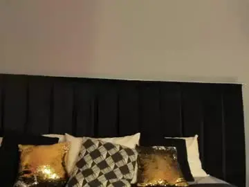 Izzy_belly_  live sex cam