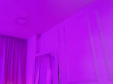 Kary_bm  live sex cam