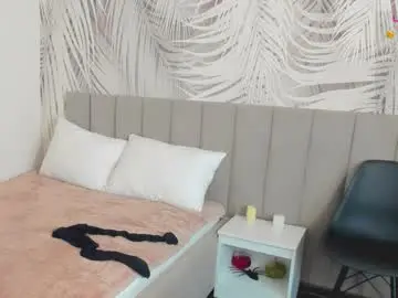 Kiaracoule  live sex cam