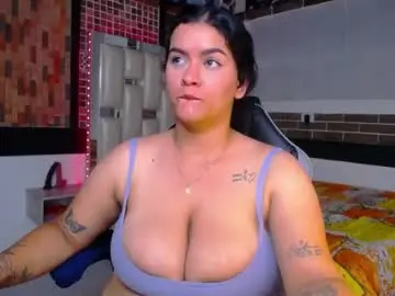 Kriss_sweetboobs  live sex cam