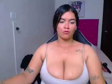 Kriss_sweetboobs  live sex cam