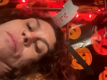 Latenitelonleys  live sex cam