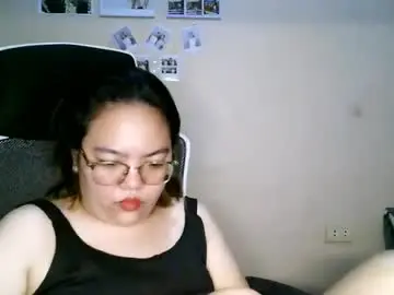 Luckycharm003  live sex cam