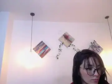 Mikaza_akerman  live sex cam