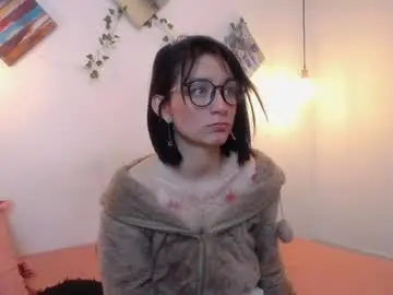 Mikaza_akerman  live sex cam