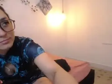 Mikaza_akerman  live sex cam