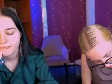 Miki_ti  live sex cam