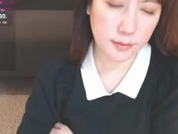 Momo612238  live sex cam