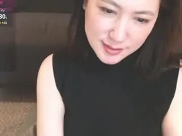 Momo612238  live sex cam