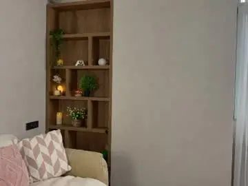 Kissyourtessa  live sex cam