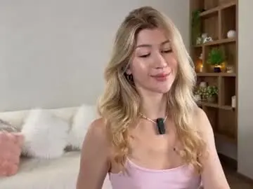 Kissyourtessa  live sex cam
