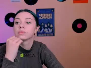 Laura_dark_  live sex cam