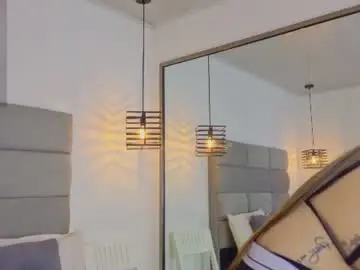 Mia_noir2701  live sex cam