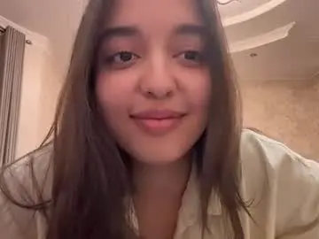 Mirnabranca  live sex cam