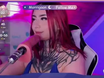 Morrigaan  live sex cam