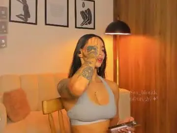 Swt_blonde  live sex cam