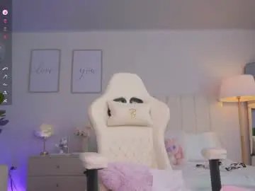 Cristal_bunny  live sex cam