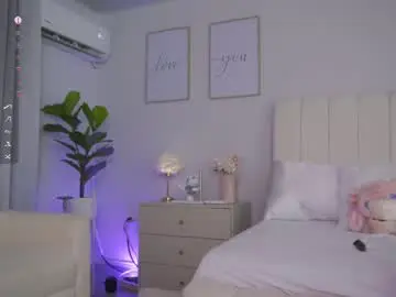 Cristal_bunny  live sex cam