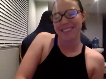 Dearbunnylatina95  live sex cam